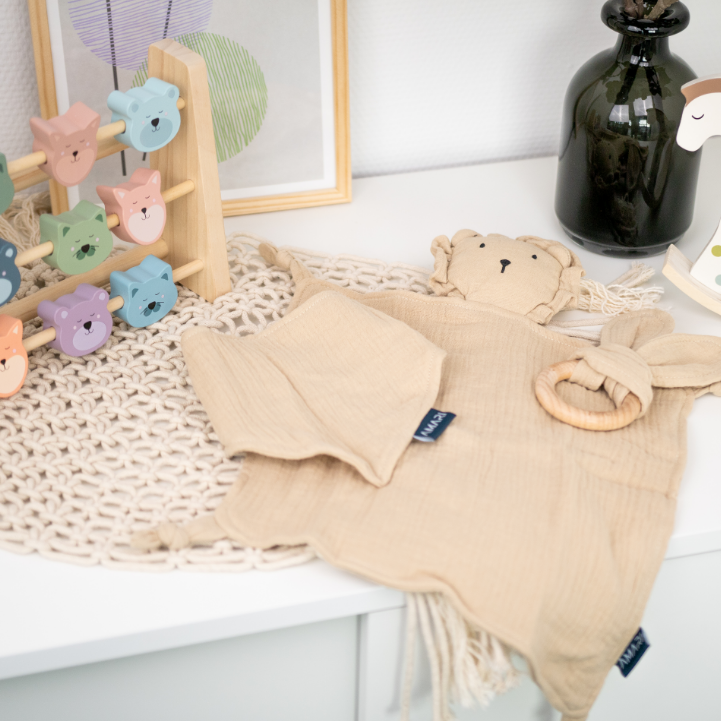 AMARI® Schmusetuch Set Löwe mit Schmusetuch, Halstuch und Beißring