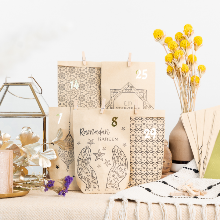 Homgaty DIY Ramadan Kalender zum befüllen, 30 Stück Ramadan Tüten mit  Aufklebern für Kinder, Eid Mubarak Geschenktüten Papiertüten  Wiederverwendbar mit Clips und Juteseil für Ramadan Deko : :  Bürobedarf & Schreibwaren